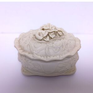 Ceramic Bisque Jewelry Box Trinket Dresser Dish Lidded Floral Roses Bon Bon Dish